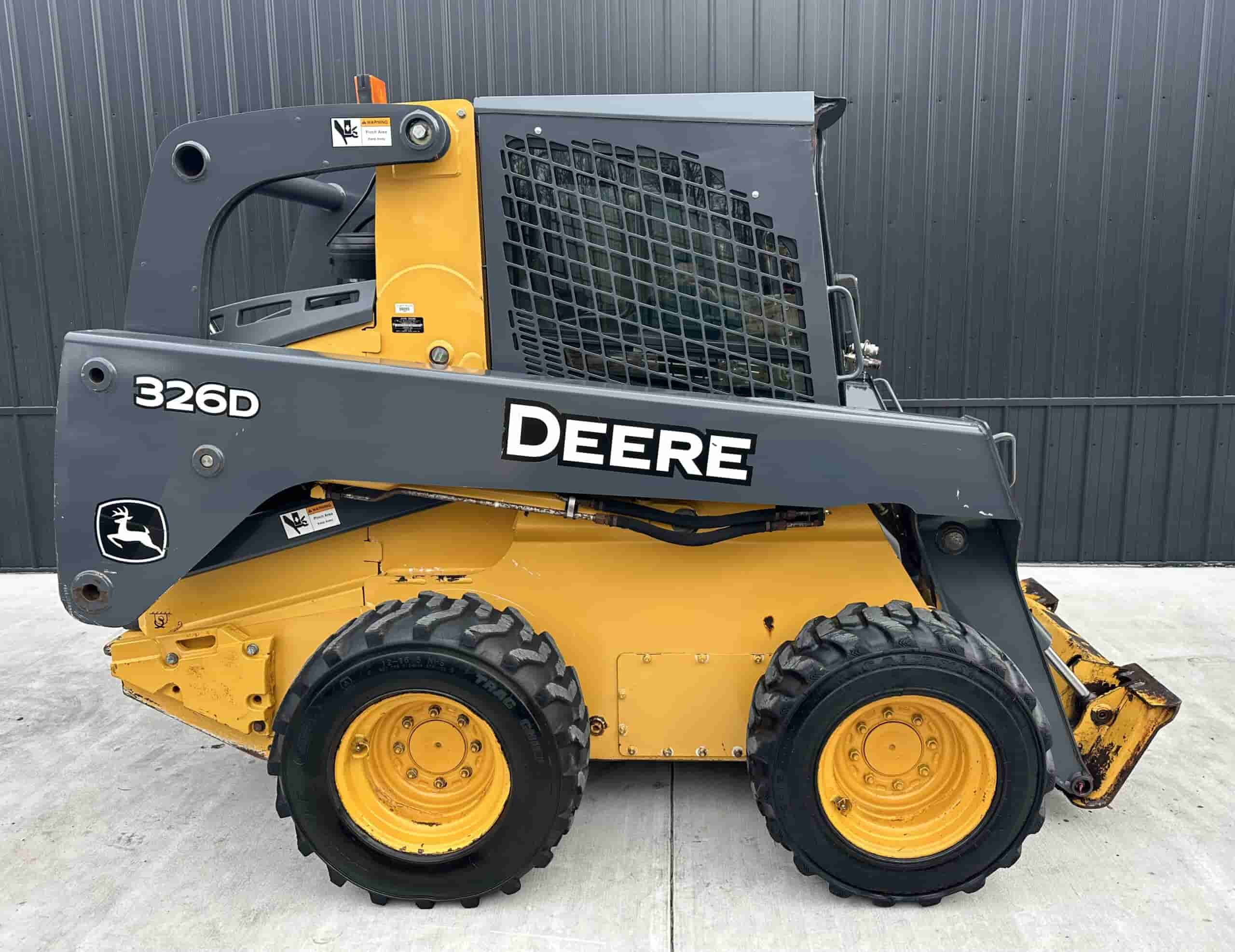 2013 John Deere 326D
